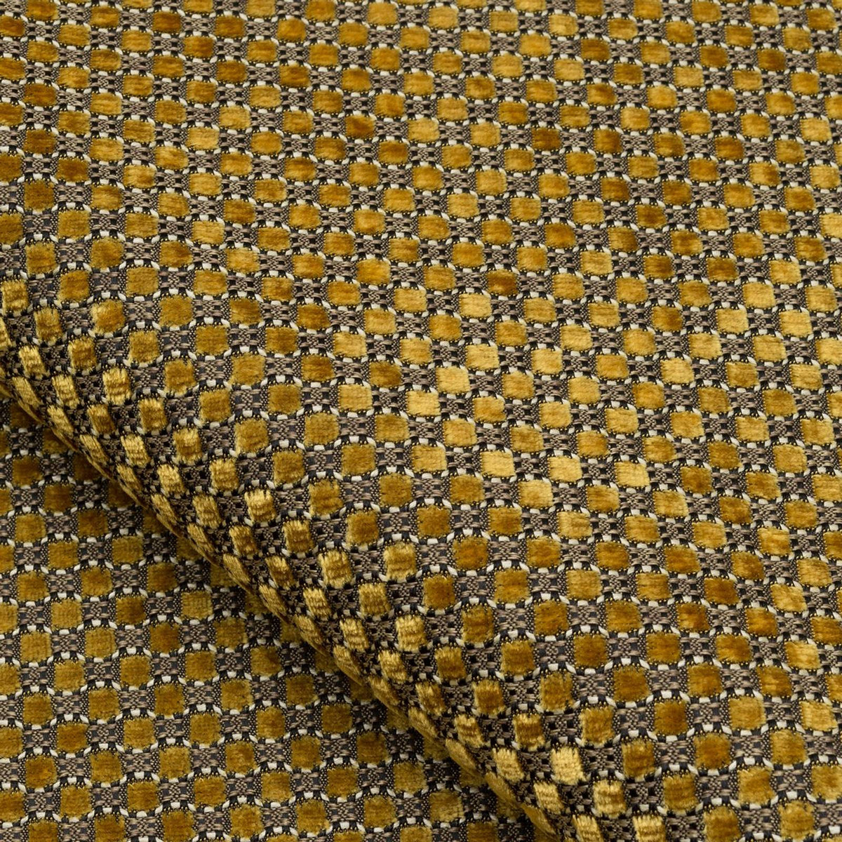 Velours Raphael 32 — Nobilis stof