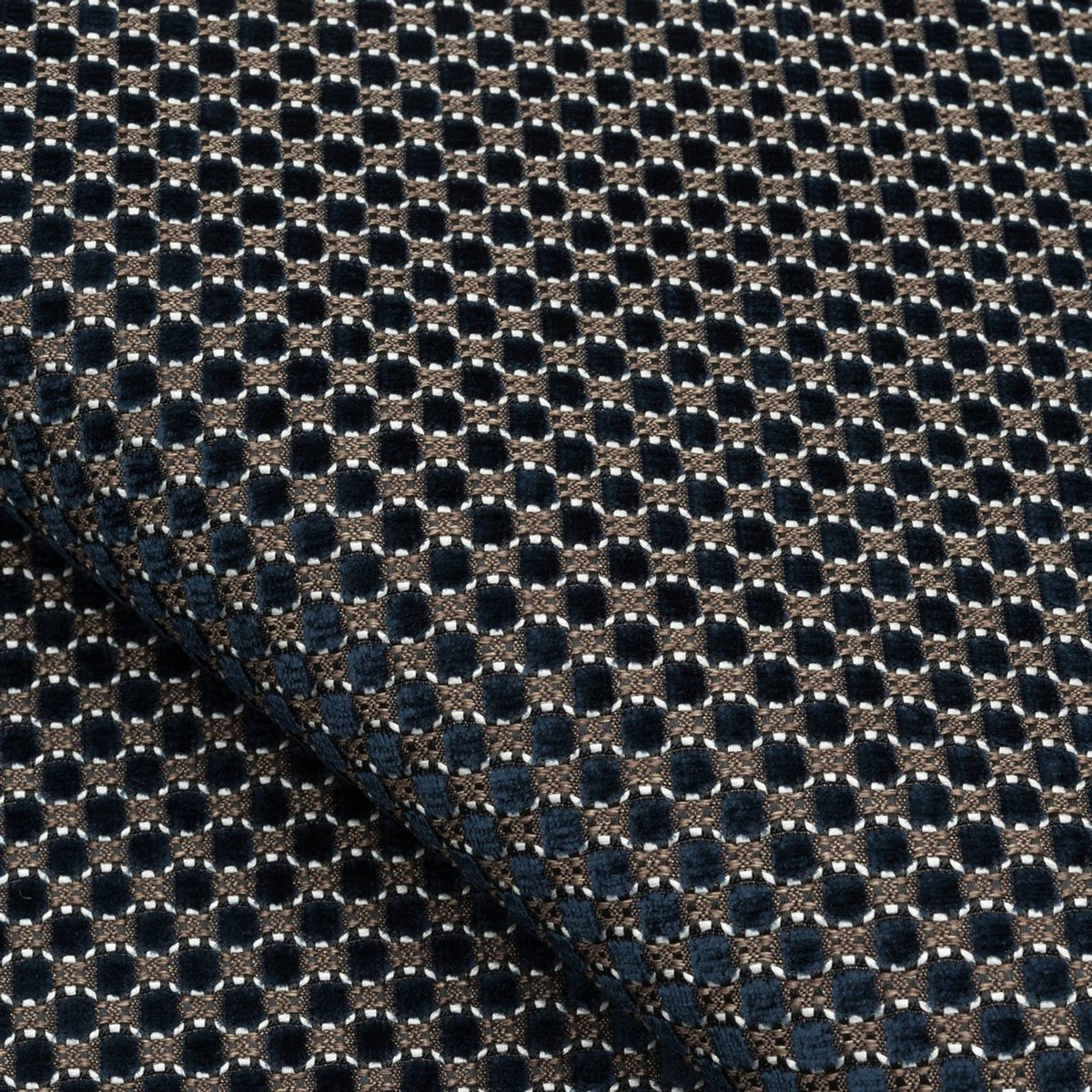 Velours Raphael 63 — Nobilis stof