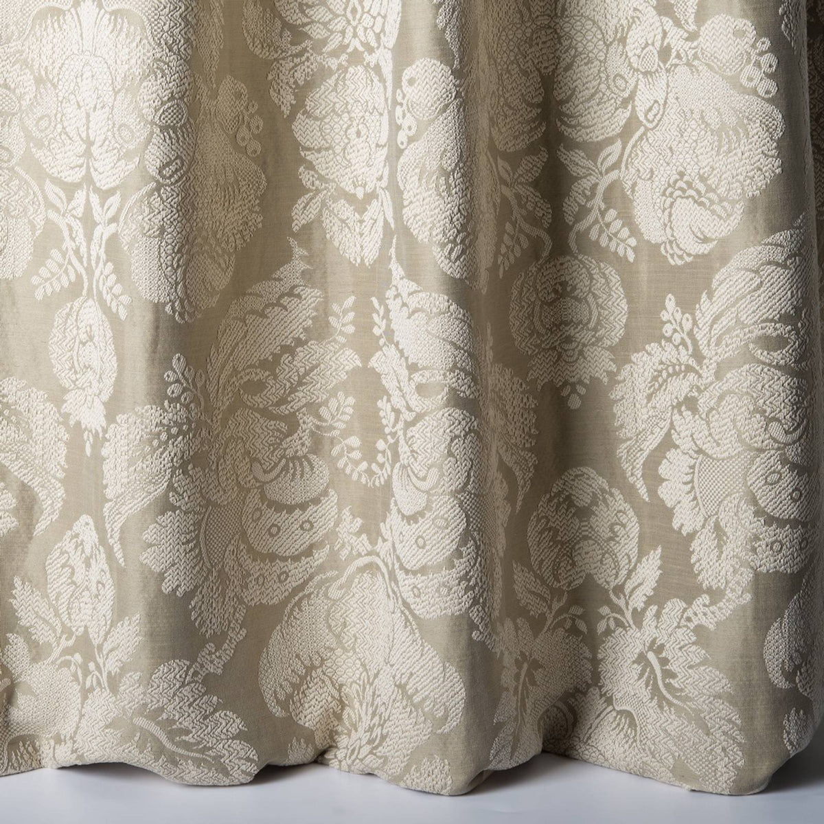 Senlis 08 — Nobilis fabric