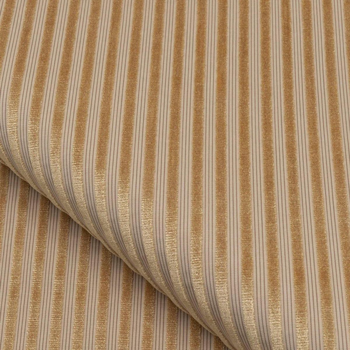 Manoir N°2 37 — Nobilis stof