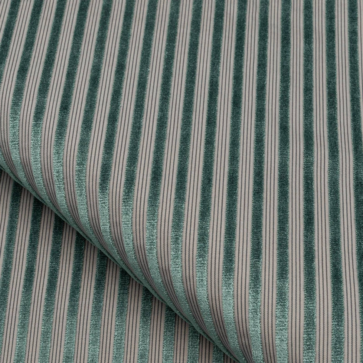 Manoir N°2 71 — Nobilis stof