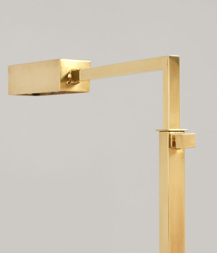 Atley Golvlampa