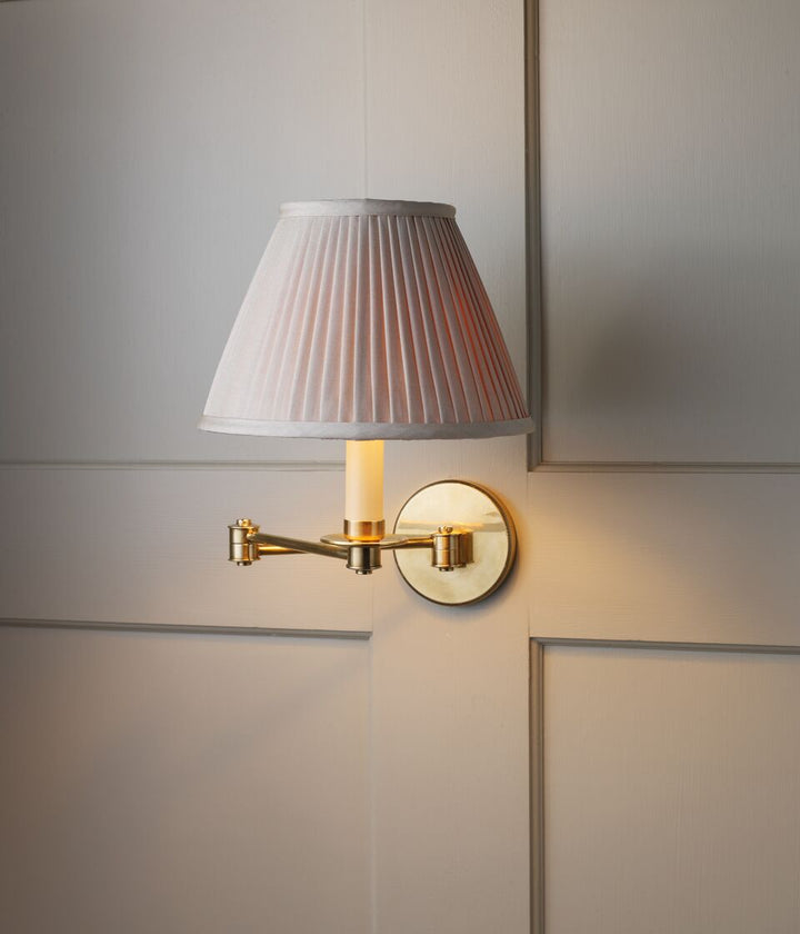Cromer Swing Arm Vägglampa Dubbel