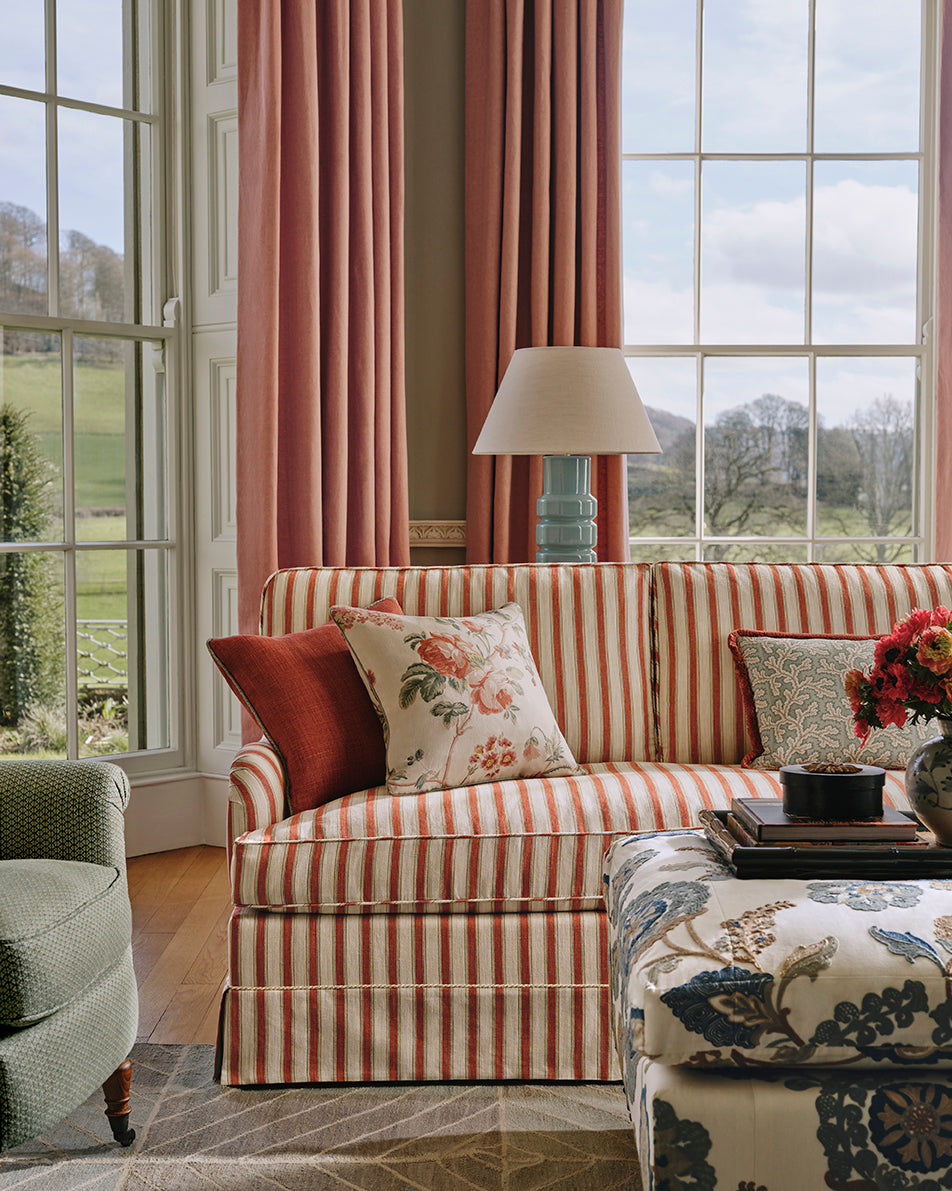 Frances Stripe miljöbild — Colefax & Fowler tyg