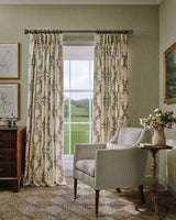 Dart Stripe miljöbild — Colefax & Fowler tyg