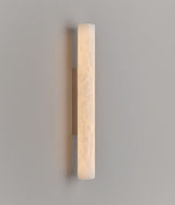 Lulworth Alabaster Vägglampa – Nickel, Stor (H 75 cm), tänd