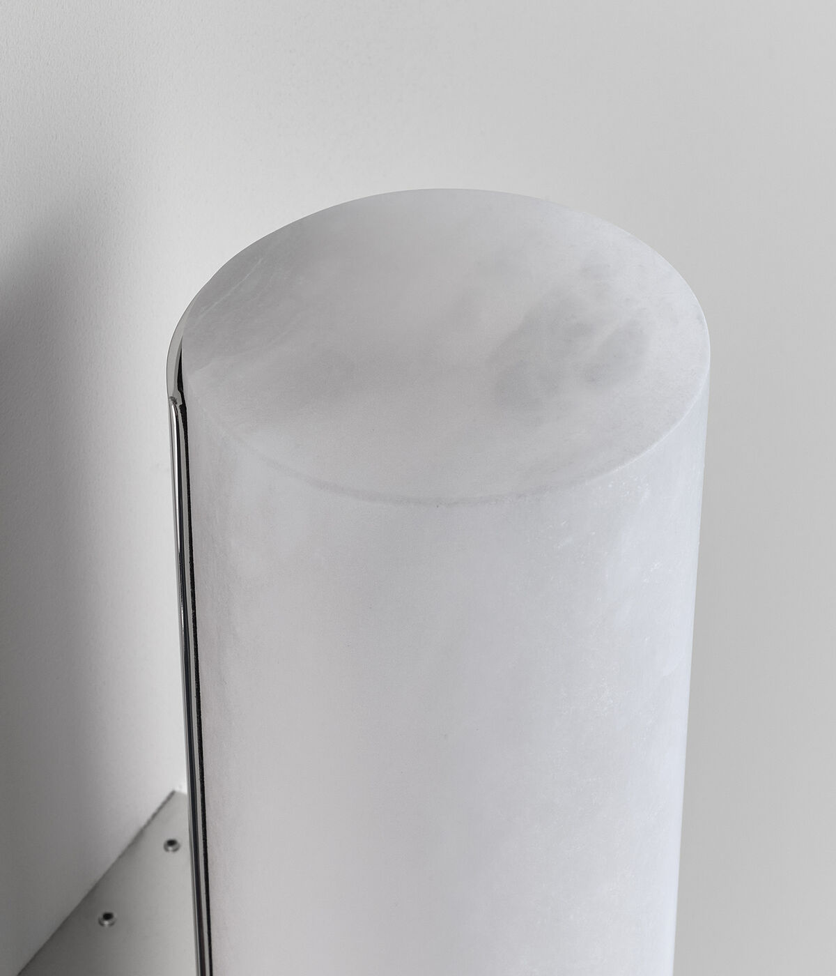 Lulworth Alabaster Vägglampa – Nickel, Mellan (H 50 cm), detalj