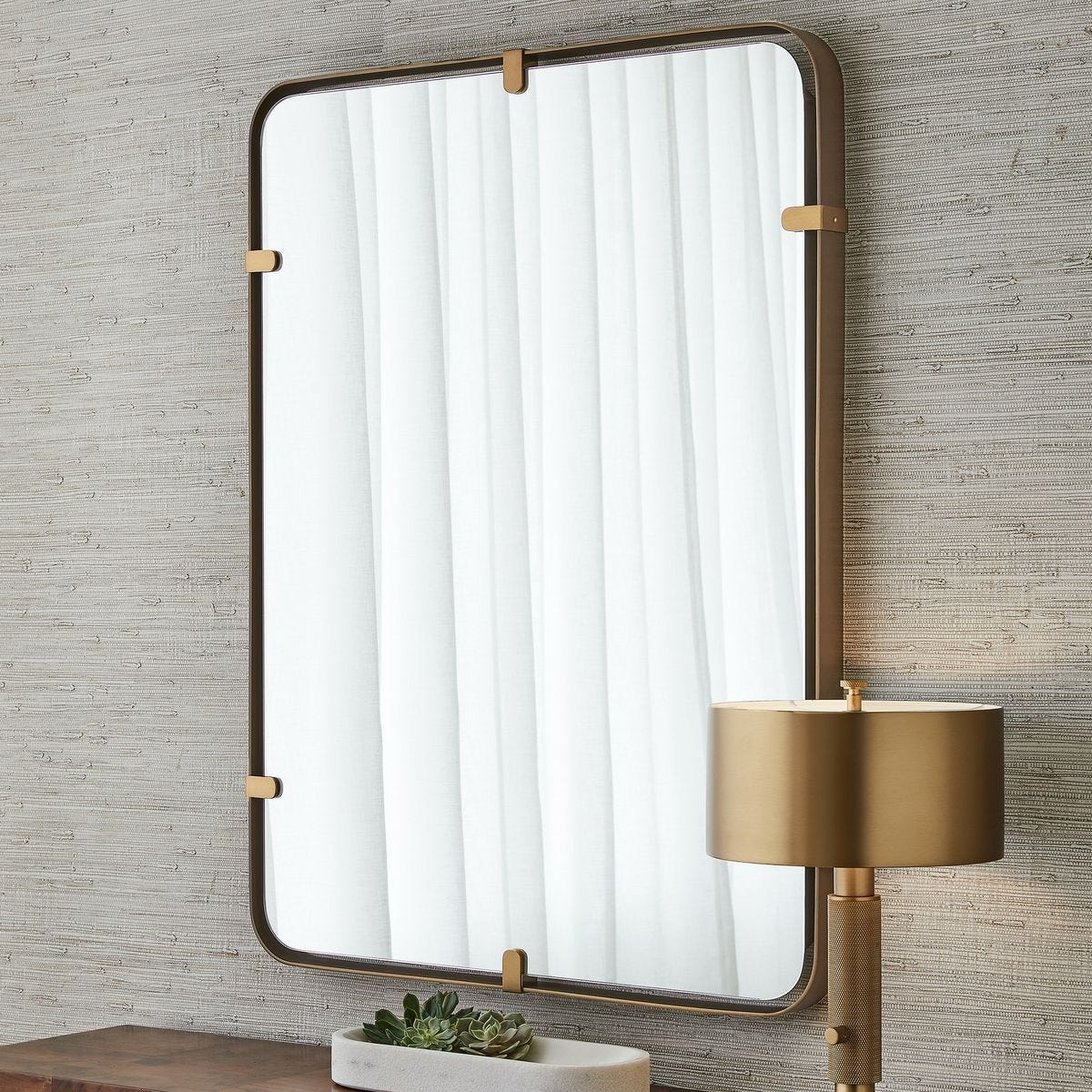 Toggle Mirror - undefined
