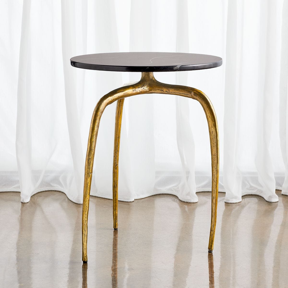 Wishbone Side Table - undefined