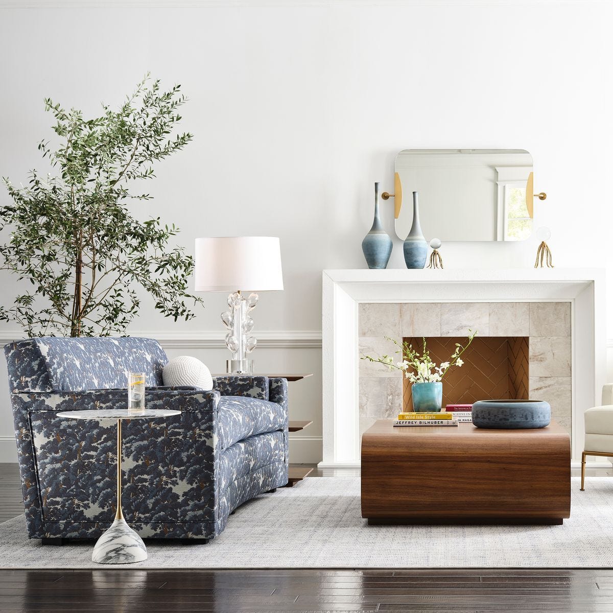 Kiss Accent Table - undefined