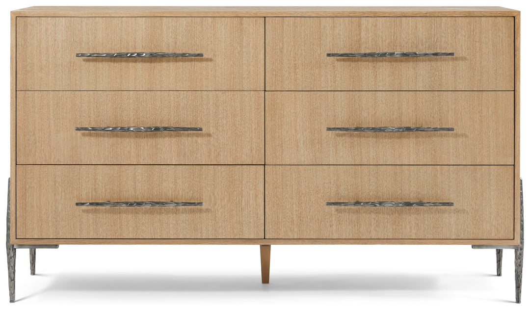 Essence Dresser