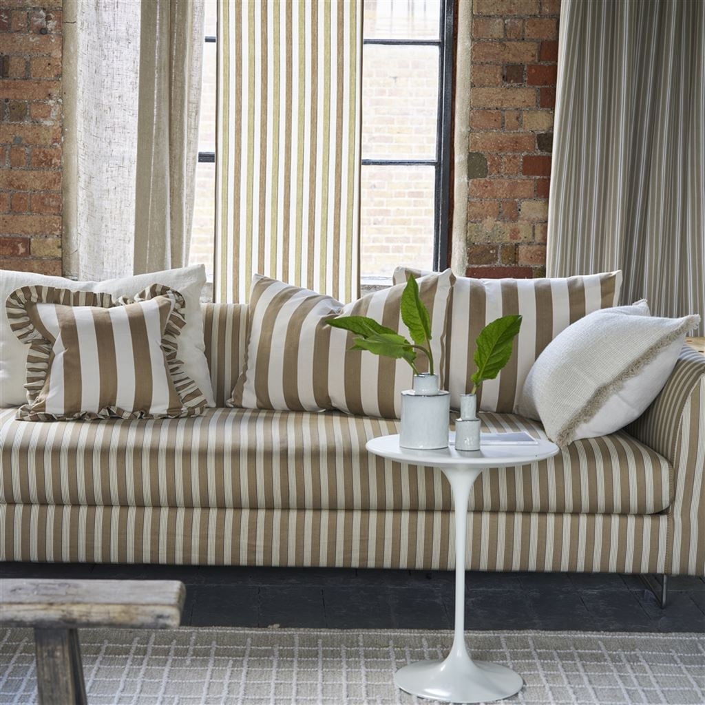 Albemarle Stripe Tyg — Designers Guild i miljö
