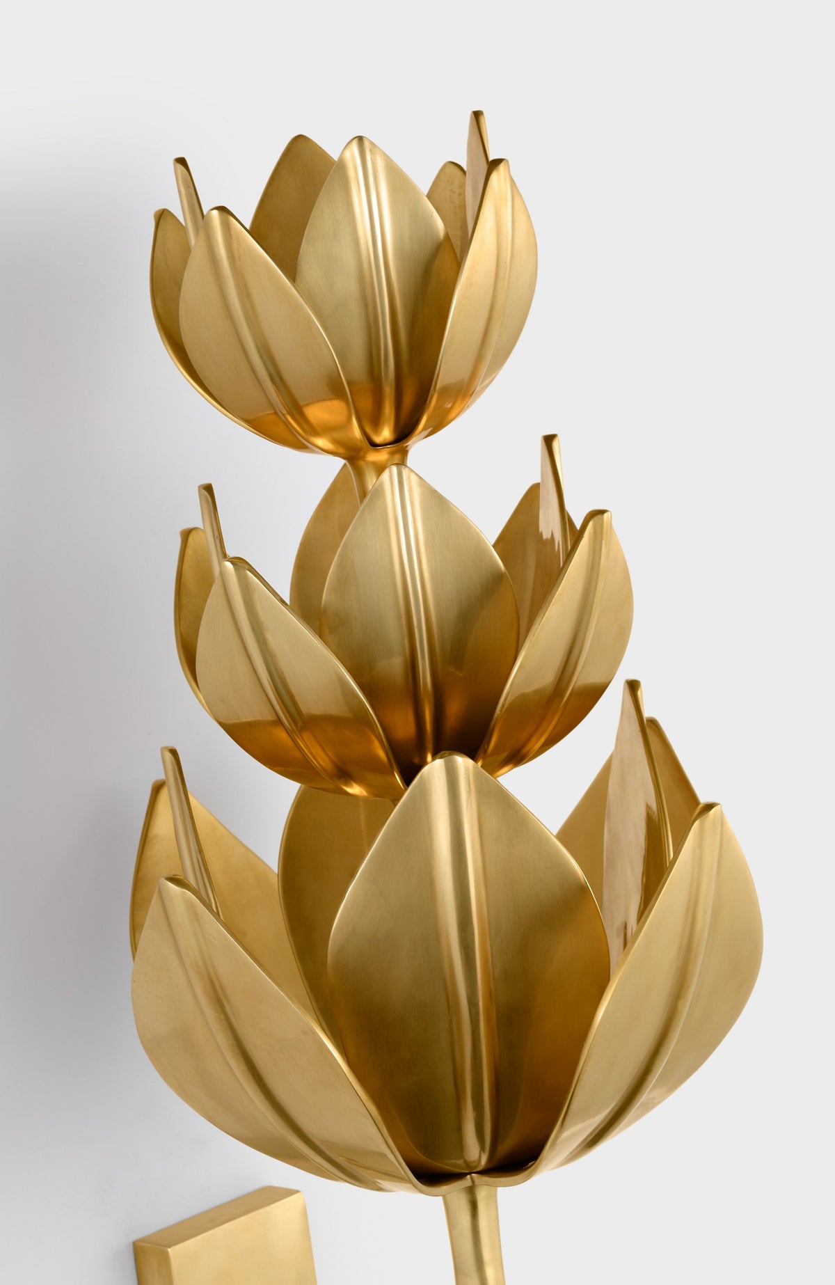 Alberto Extra Large Three Tier Vägglampa — Julie Neill for Visual Comfort & Co. detaljbild