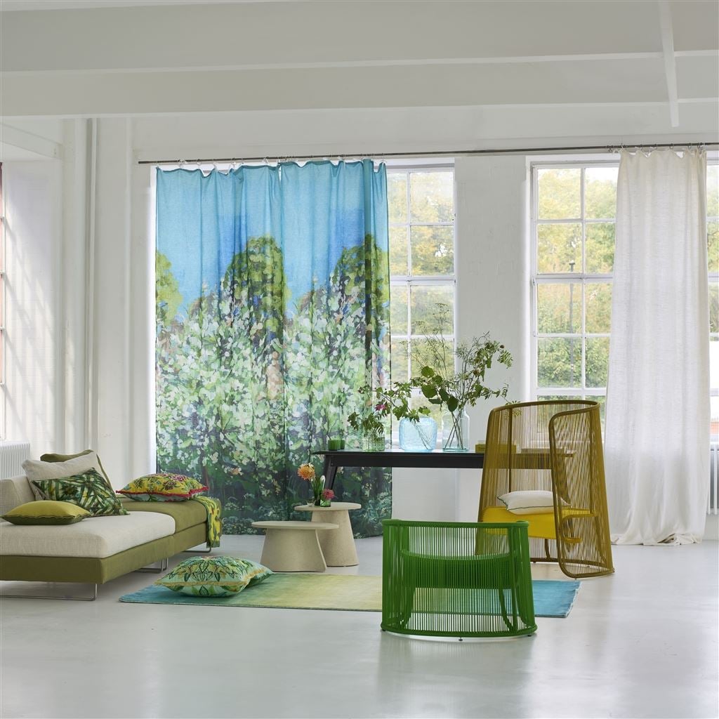 Arbre de Printemps Alta Tyg — Designers Guild i miljö