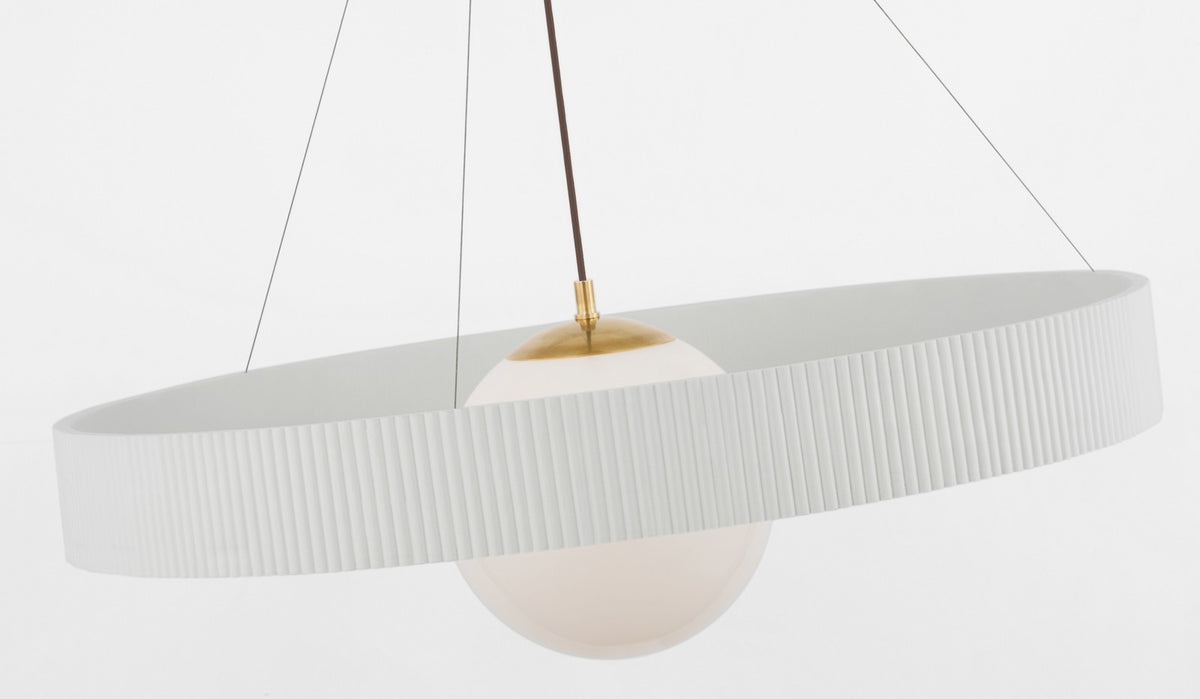 Arena 42" Ring and Globe Takkrona — Windsor Smith for Visual Comfort & Co. detaljbild
