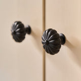 Aberdovey Skåpsknopp — miljöbild, Matt black lacquered