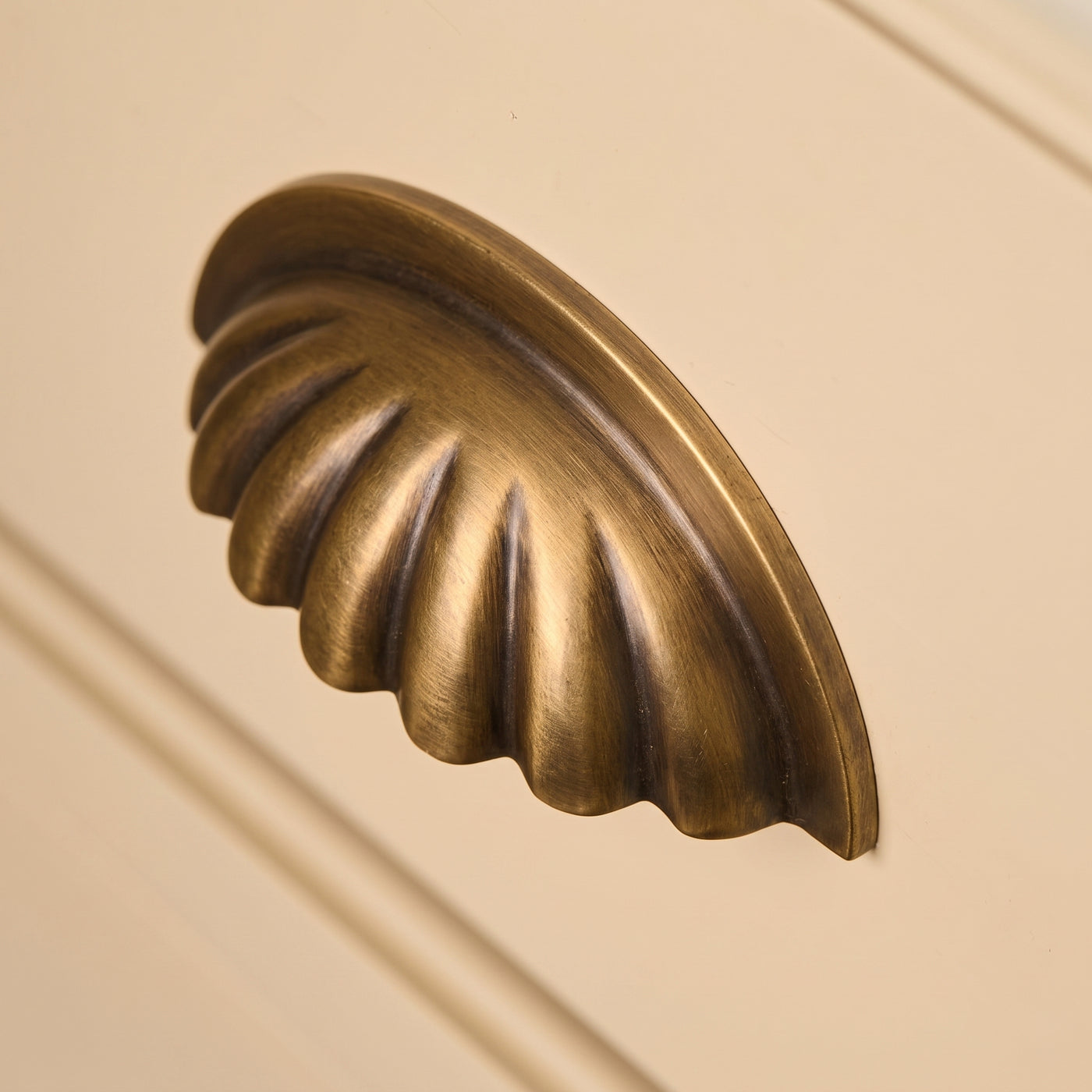 Aberdovey Cup-handtag, snäckmodell — miljöbild, Fine English antique