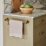 Cotswold Mässing Handduksstång (Kitchen, Bath) — miljöbild, Fine English antique
