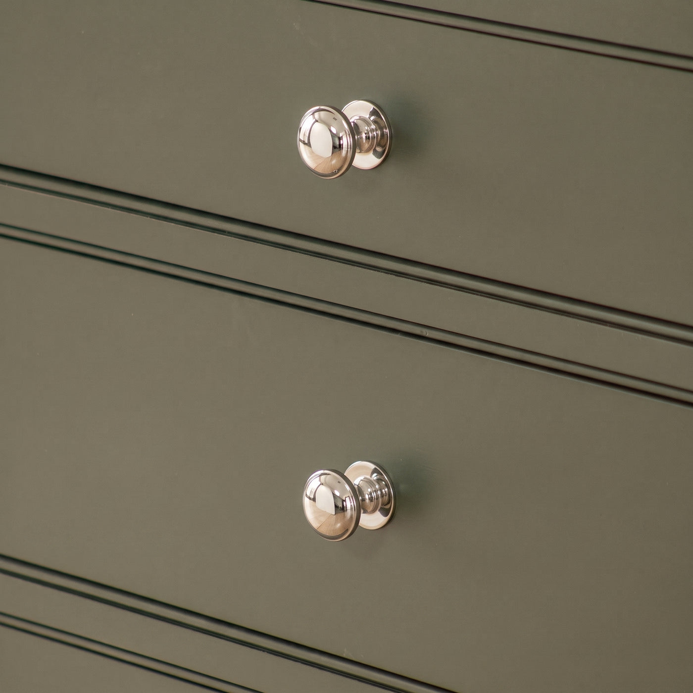 Cotswold Skåpsknopp, svampform — miljöbild, Polished nickel plate