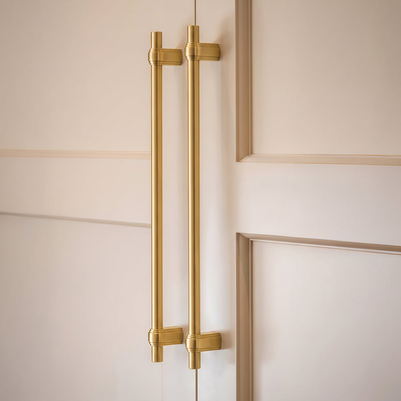 Gaumont Apparathandtag — miljöbild, Satin brass satin lacquered