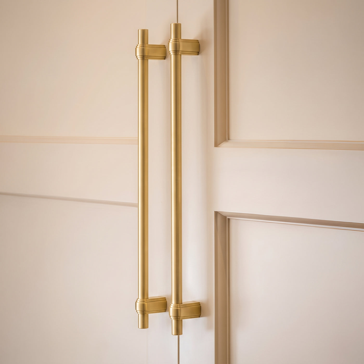 Gaumont Apparathandtag — miljöbild, Satin brass unlacquered