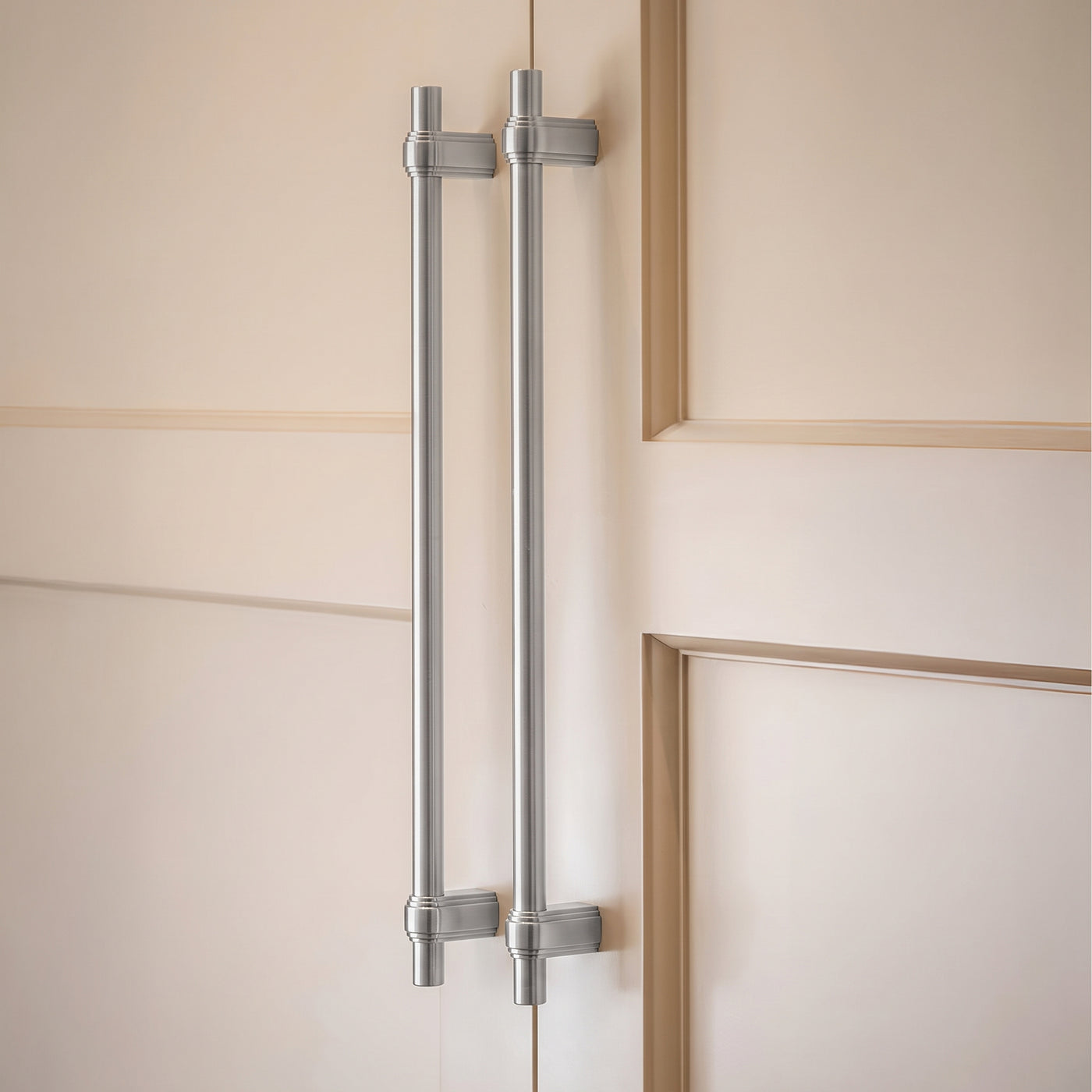 Gaumont Apparathandtag — miljöbild, Satin chrome plate