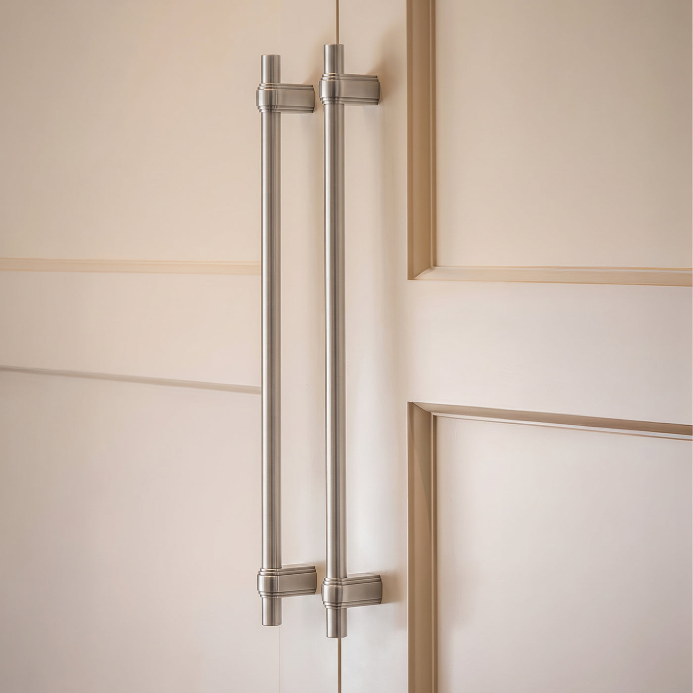 Gaumont Apparathandtag — miljöbild, Satin nickel plate