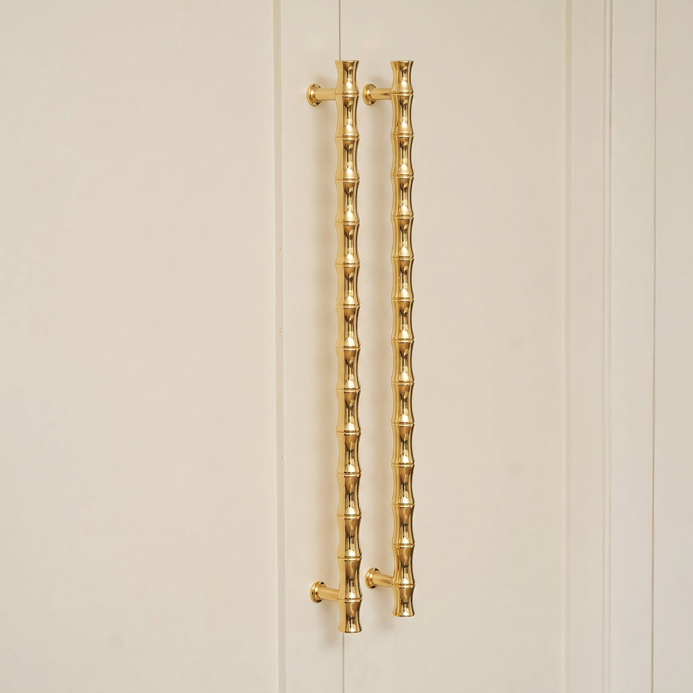 Grove Bamboo Apparathandtag — miljöbild, Polished brass unlacquered