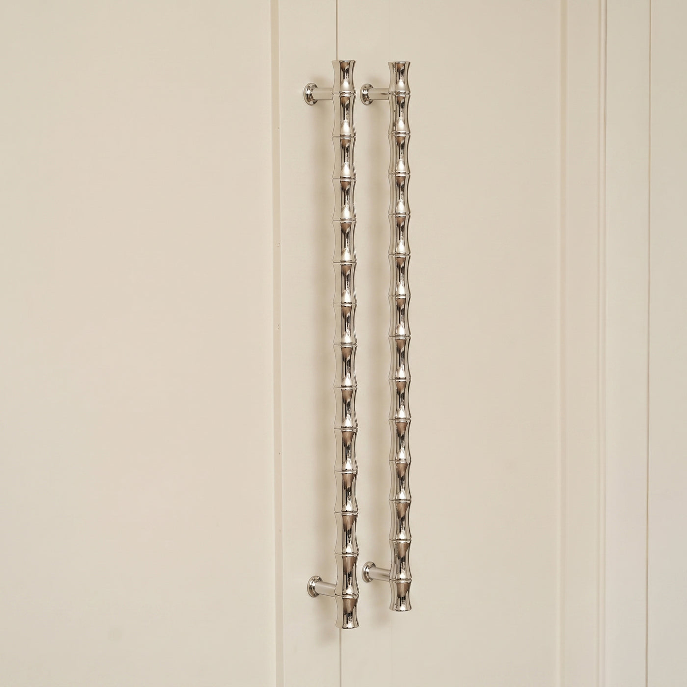 Grove Bamboo Apparathandtag — miljöbild, Polished nickel plate