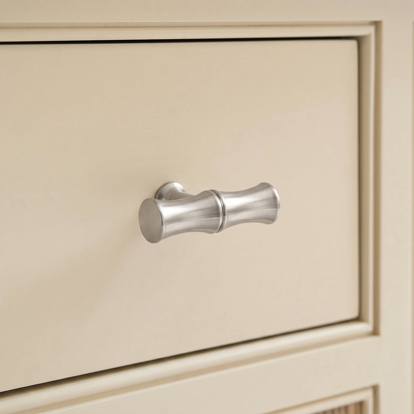 Grove Bamboo Badrocks-krok — miljöbild, Satin nickel - SNP