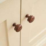 Grove Bamboo Thumb Knob — miljöbild, Antik koppar - AGC