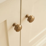 Grove Bamboo Thumb Knob — miljöbild, Fin engelsk antik - FEA