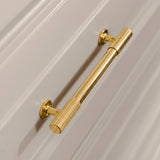 Leebank Skåpshandtag — miljöbild, Polished brass lacquered