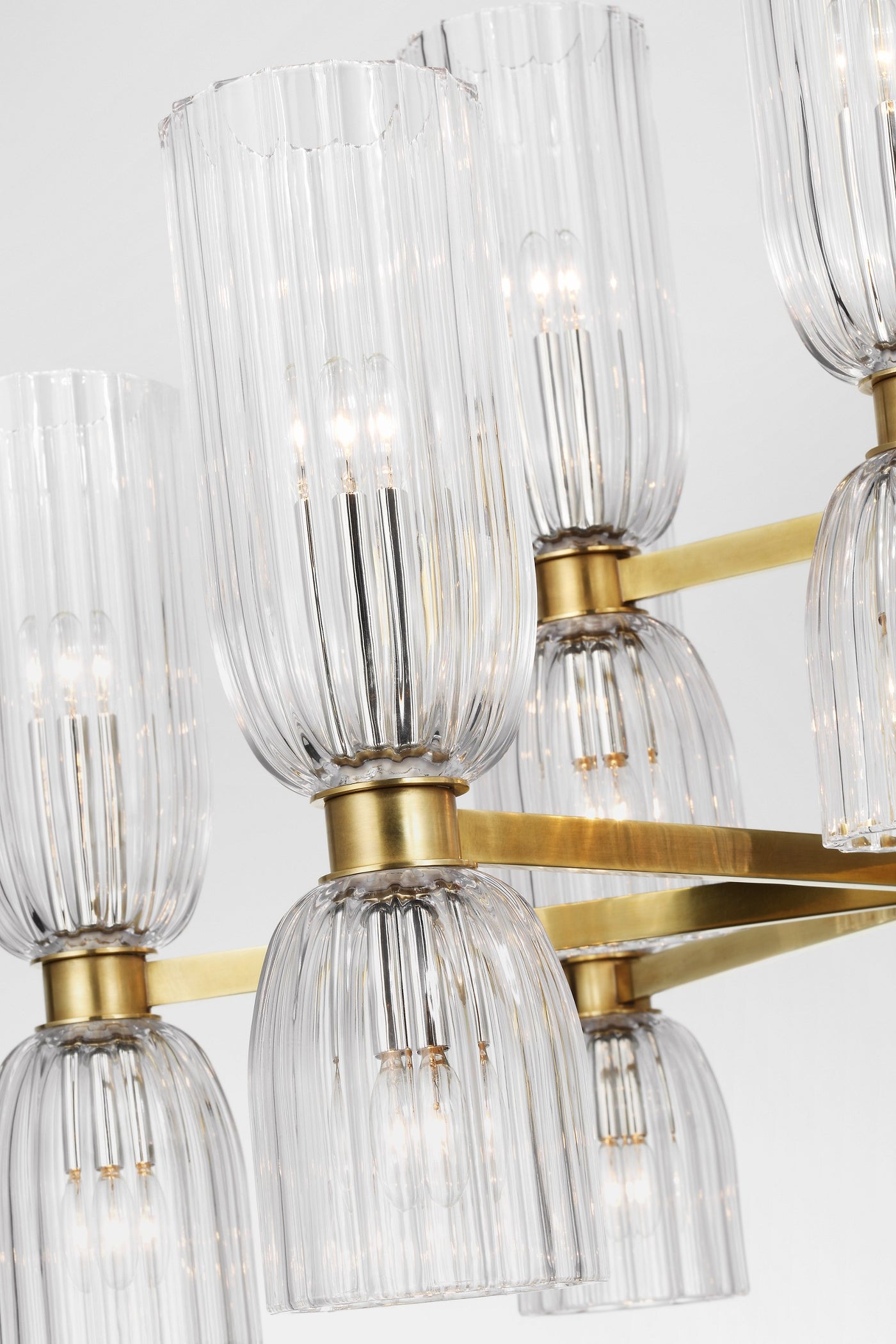 Asalea Medium Two-Tier Takkrona detaljbild