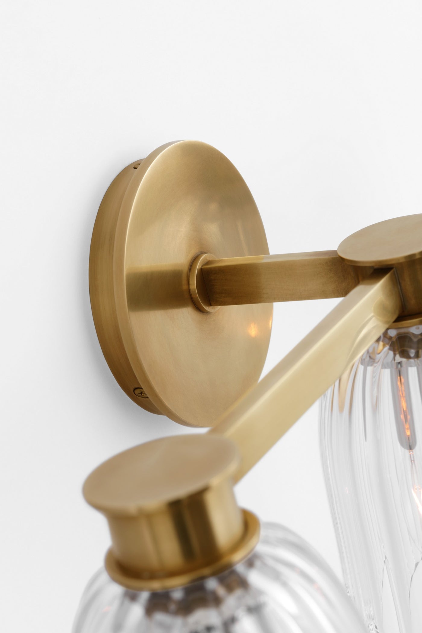 Asalea Triple Vanity Light Vägglampa detaljbild