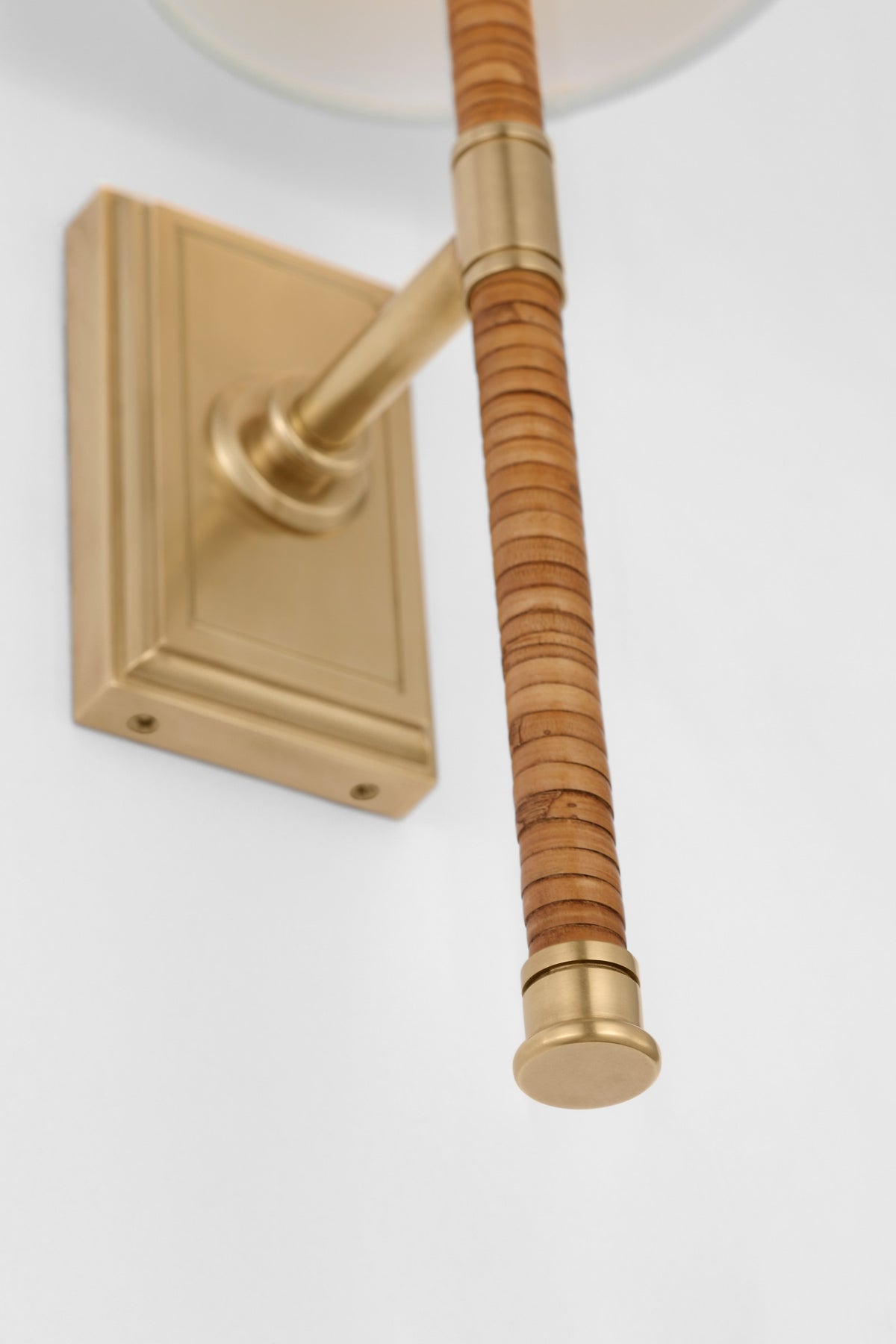 Basden 16" Tail Vägglampa — Chapman & Myers for Visual Comfort & Co. detaljbild