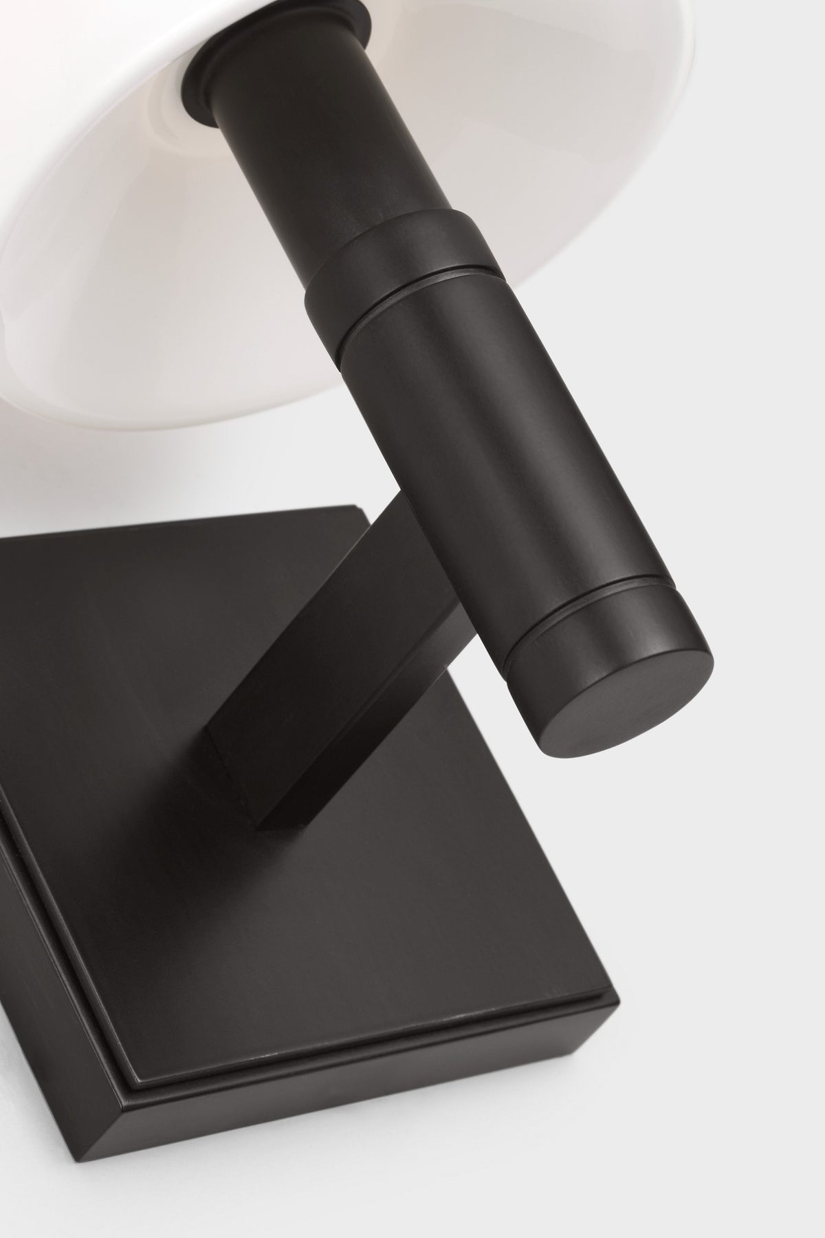Beckham Classic Square Wall Light — Thomas O'Brien for Visual Comfort & Co. detail