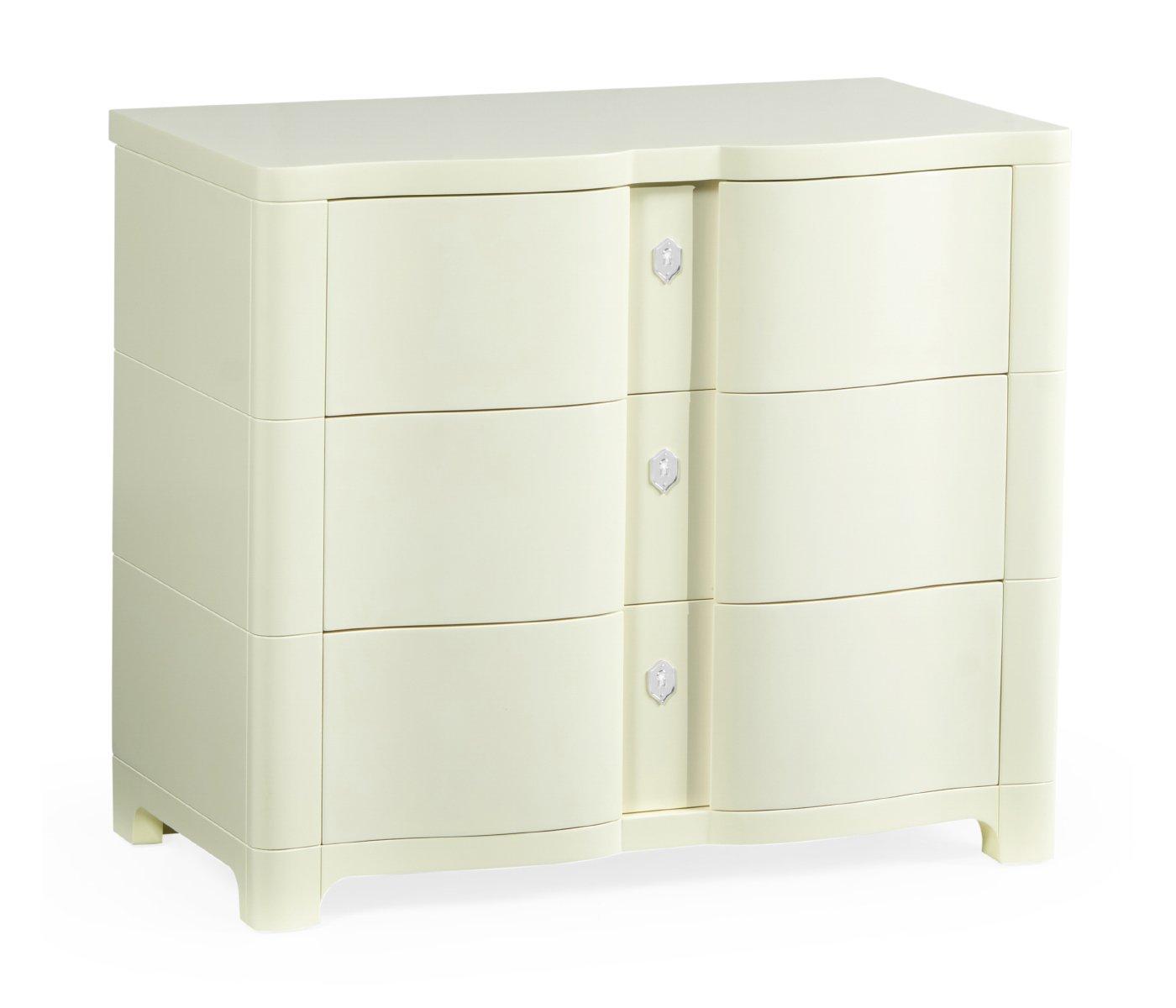 Chest of Drawers Bowfront in Ivory