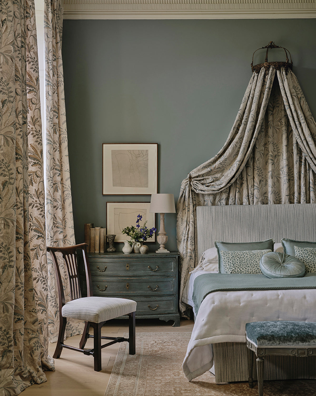 Bucknall miljöbild — Colefax & Fowler tyg
