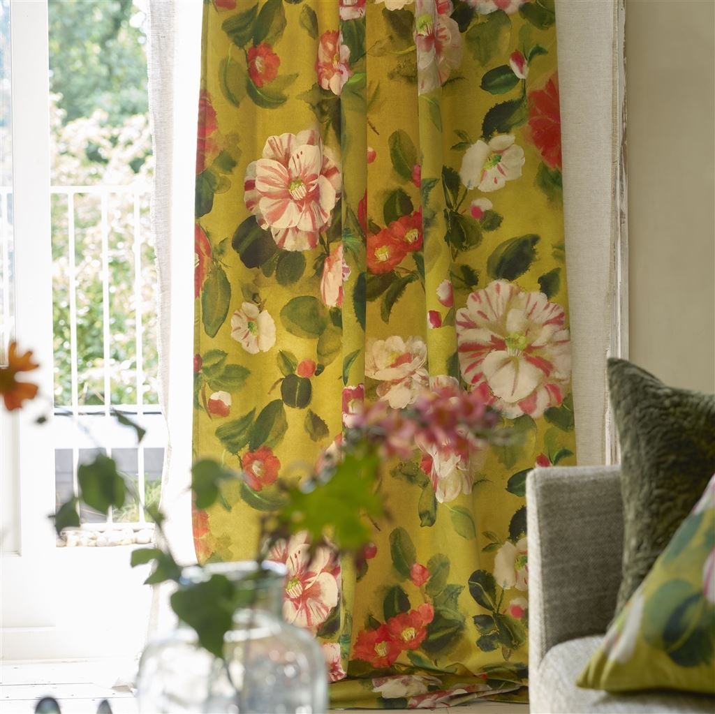 Camelia Velours- Mimosa Tyg — Designers Guild i miljö