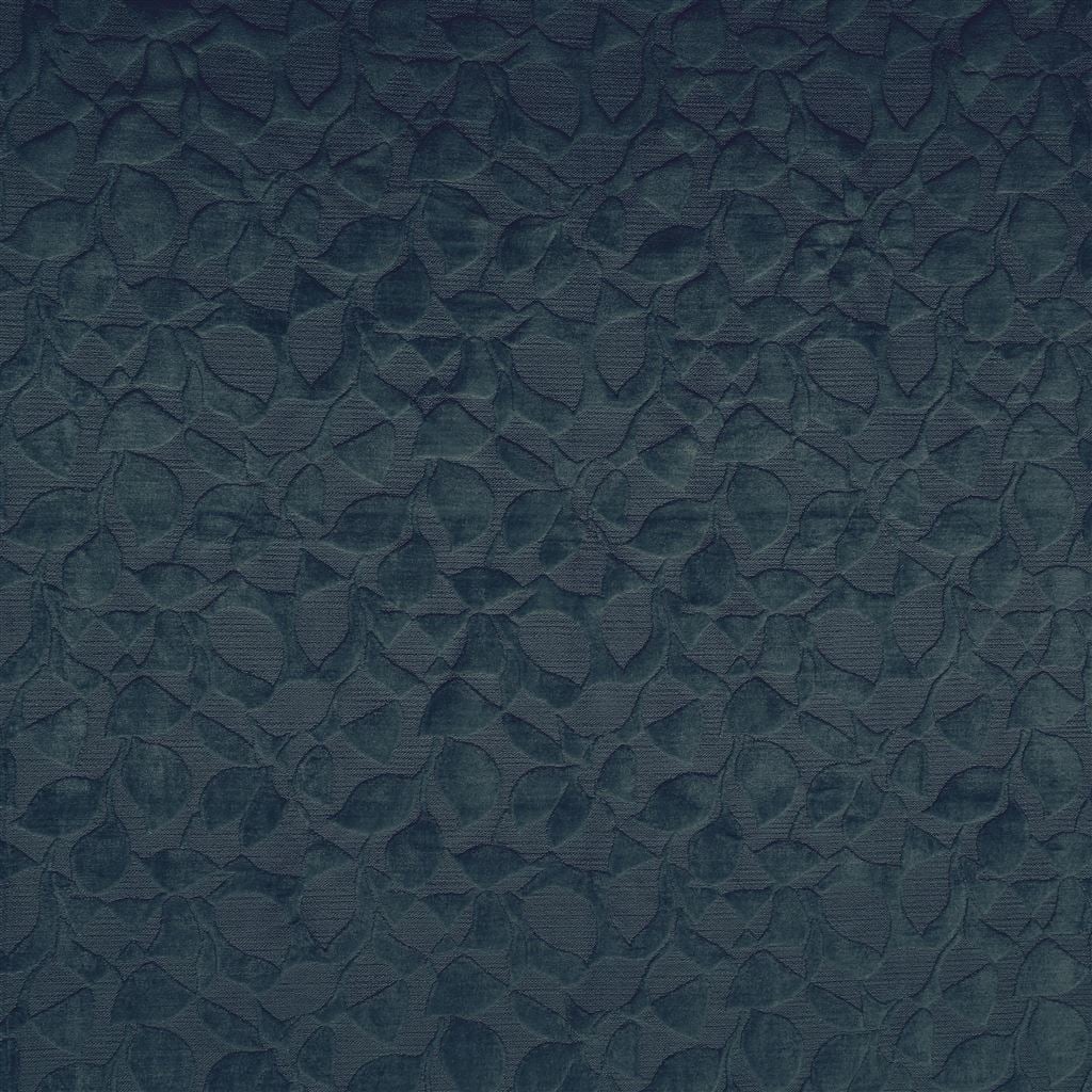 Celandine- Indigo — Designers Guild tyg