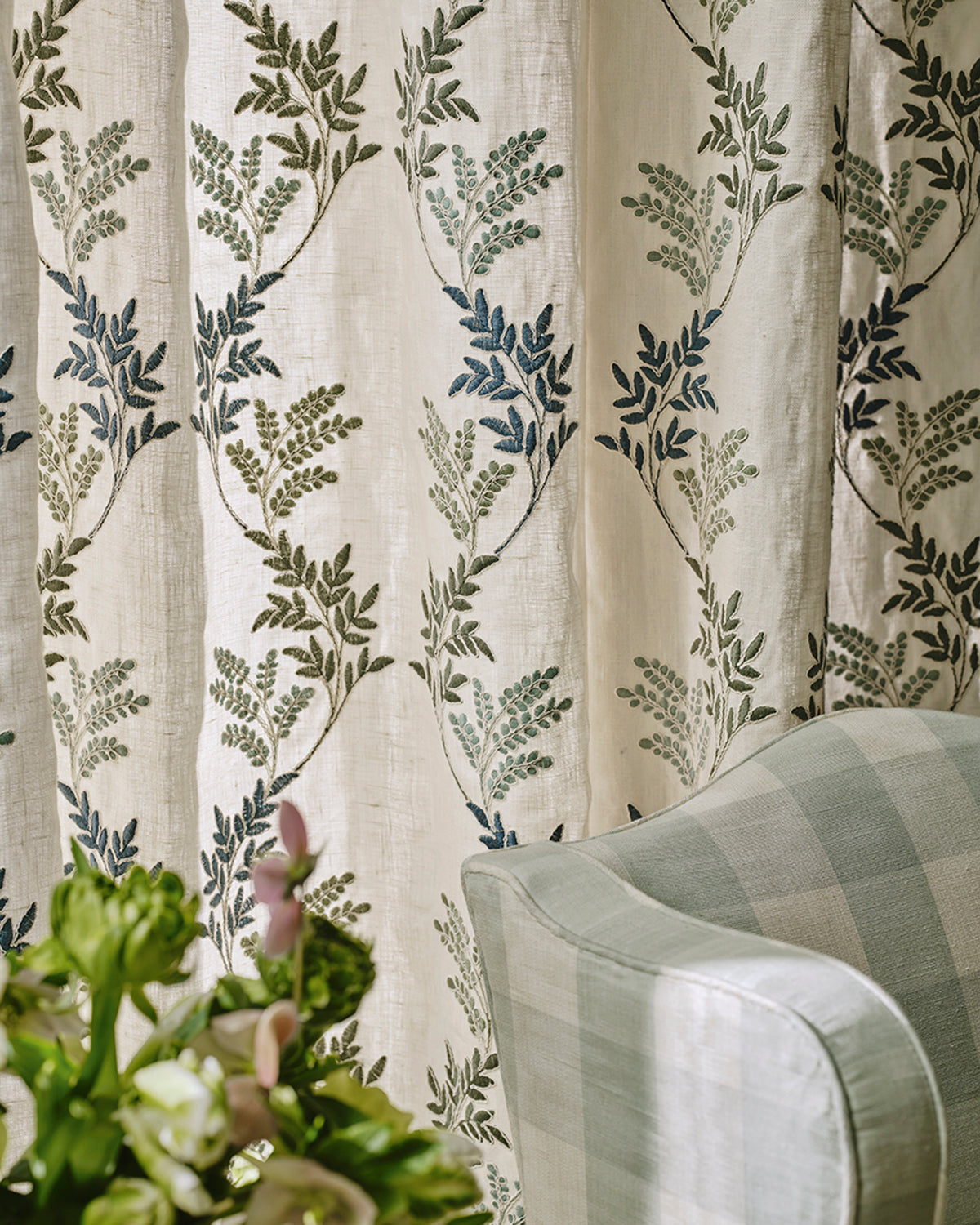 Cherwell miljöbild — Colefax & Fowler tyg