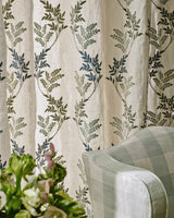 Cherwell miljöbild — Colefax & Fowler tyg