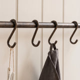Cotswold Mässing S Krok — miljöbild, Satin antik, olackad
