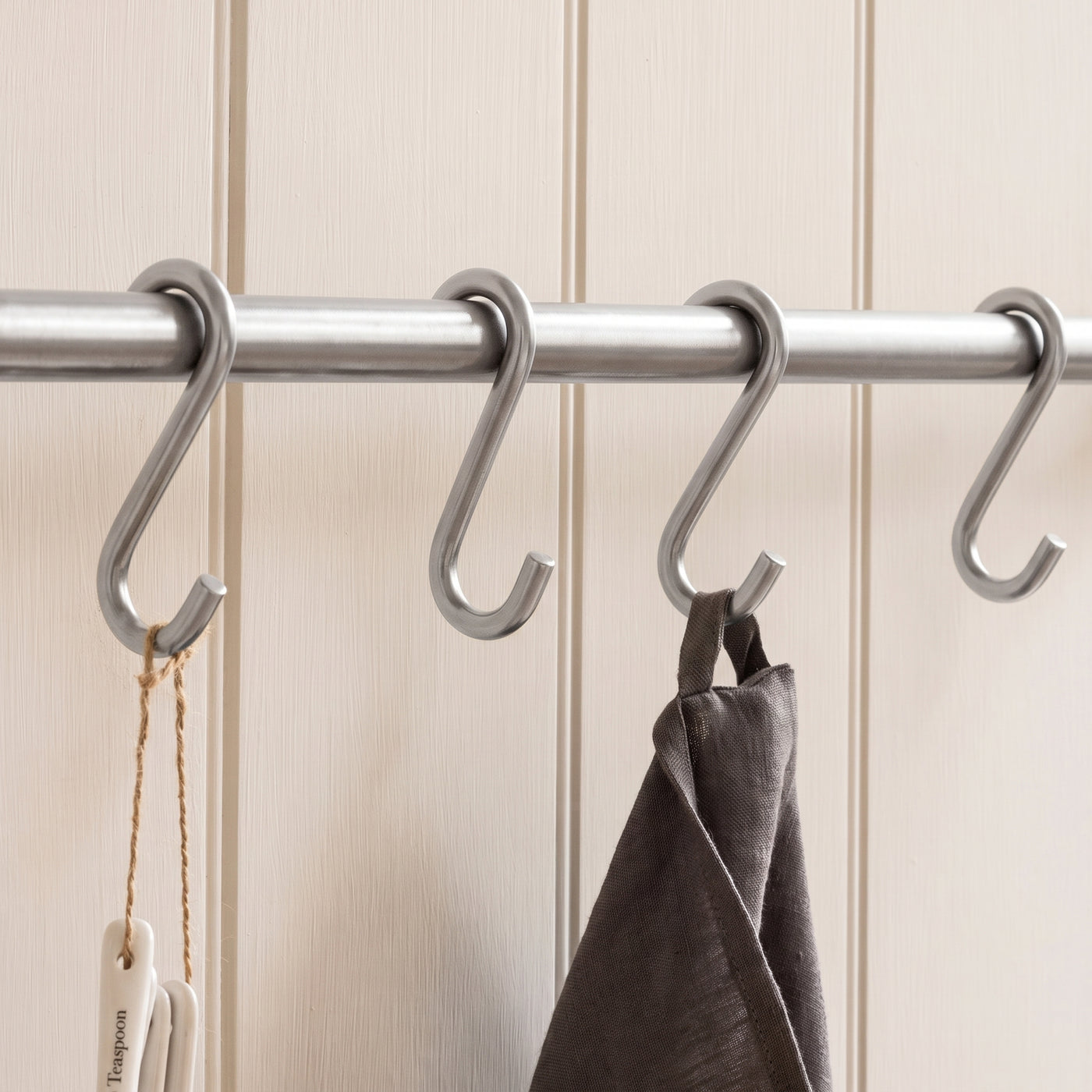 Cotswold Mässing S Krok — miljöbild, Satin krom