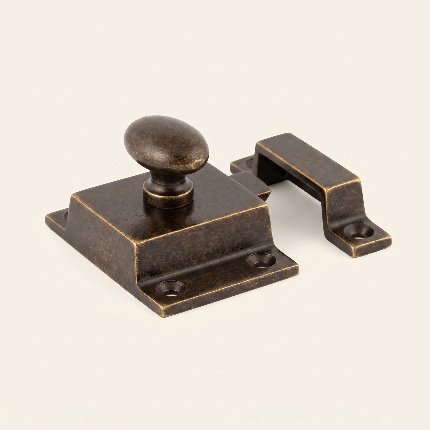 Cotswold Skåpshasp — Mörk antik mässing