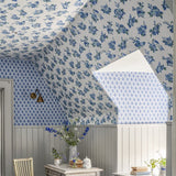 Craven Street Flower Delft Tapet — Designers Guild i miljö