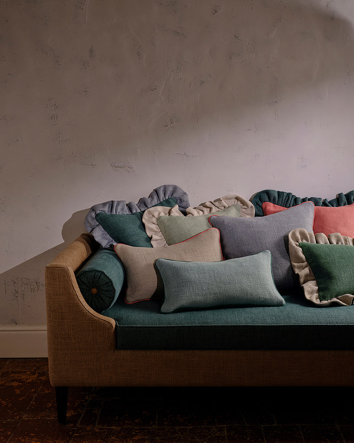 Cabris miljöbild — Manuel Canovas tyg
