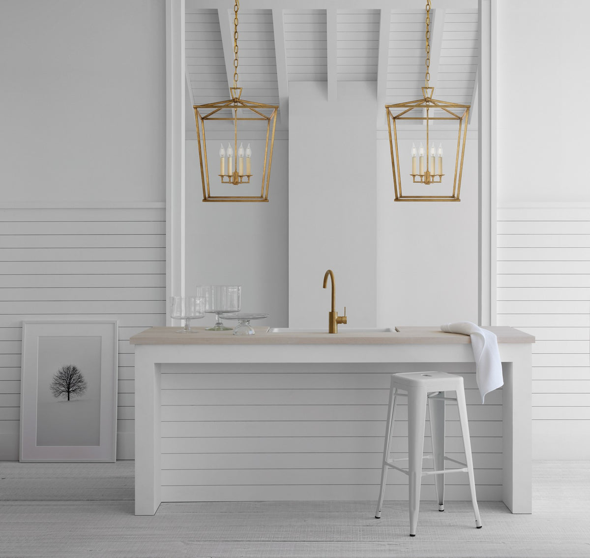 Darlana Medium Lykta — Chapman & Myers for Visual Comfort & Co. — Gilded Iron detaljbild
