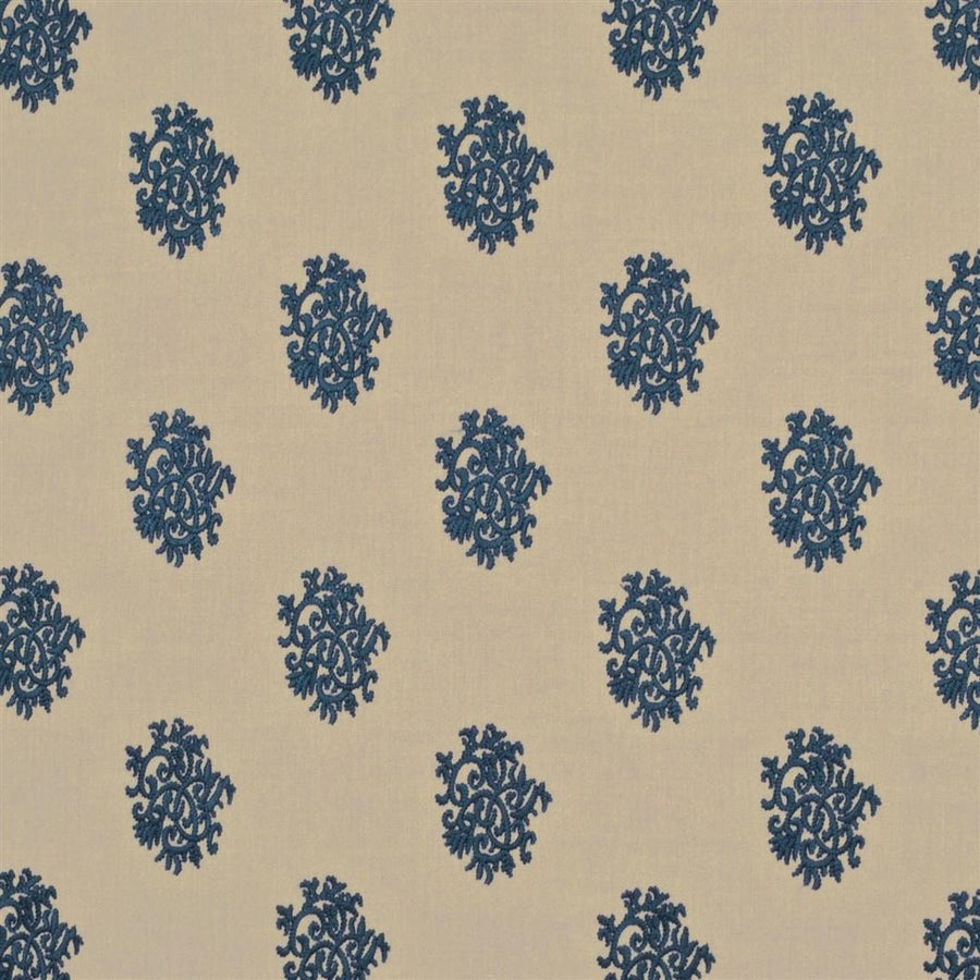 Delphine Embroidery Tyg